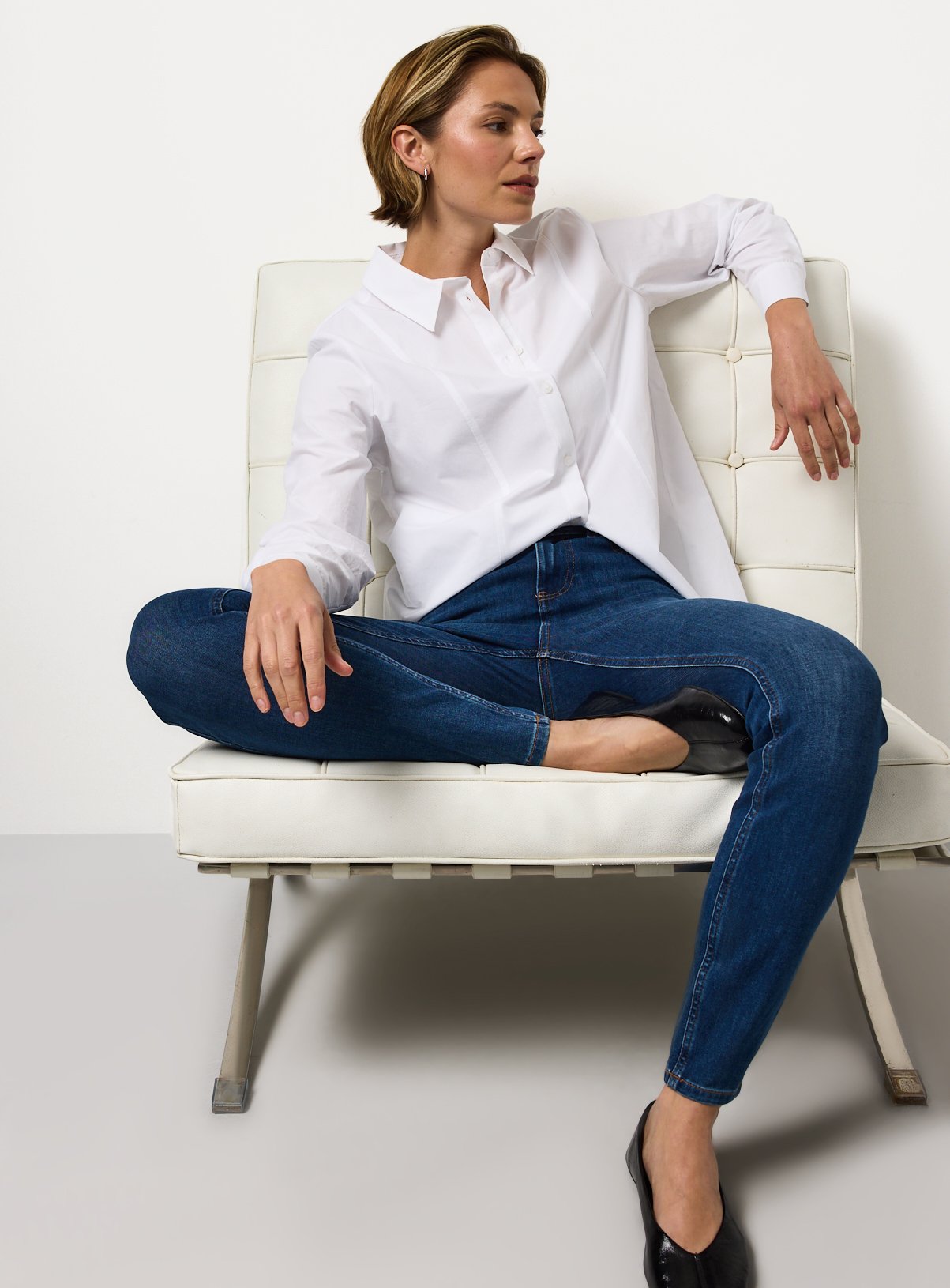 Mid Denim Mid Rise Skinny Jeans 20L - Image 1 thumbnail